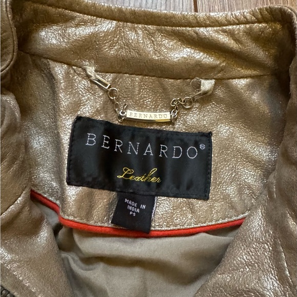 Metallic Gold Women's Jacket - Picture 2 of 2